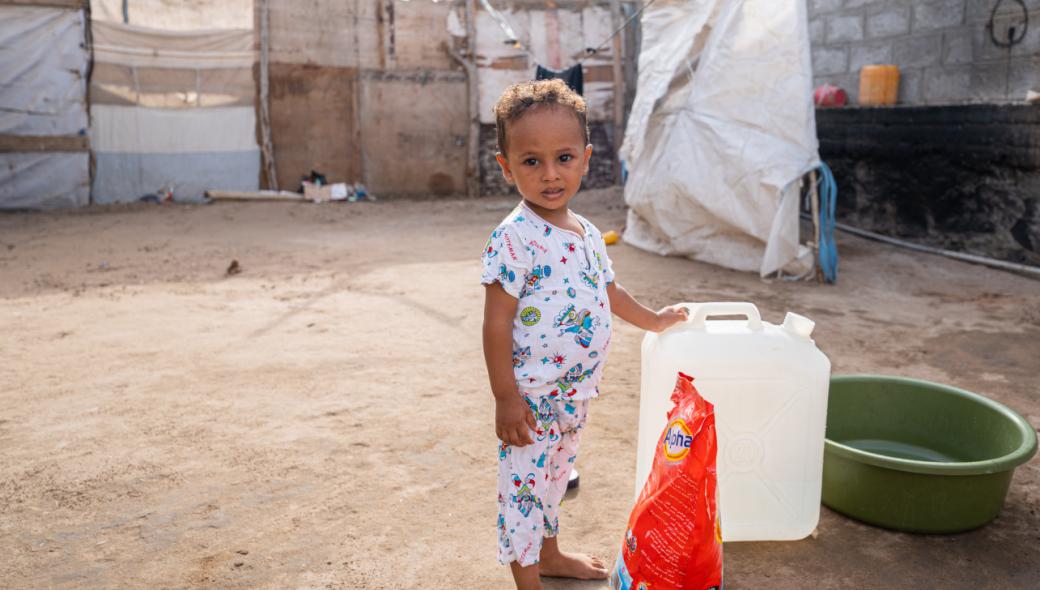 Lutf Hassan bor i ett flyktingläger i Jemen